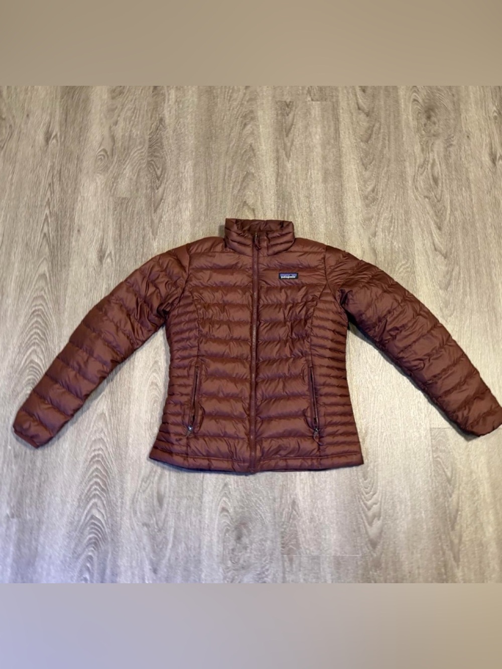 Patagonia Women's Down Sweater Jacket Size Small In Excellent Condition